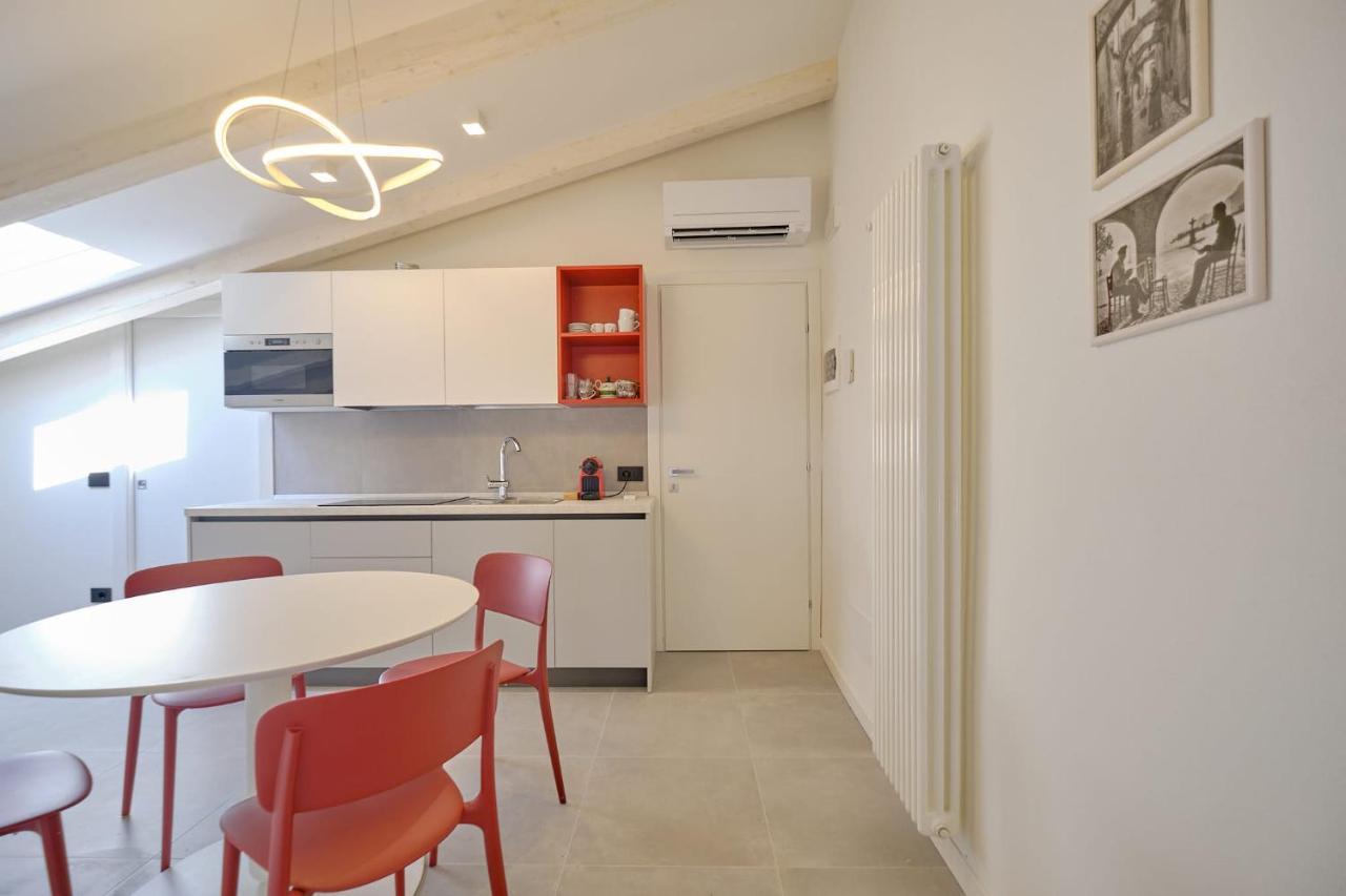 Apartmentsgarda - Residenza Mercanti מראה חיצוני תמונה