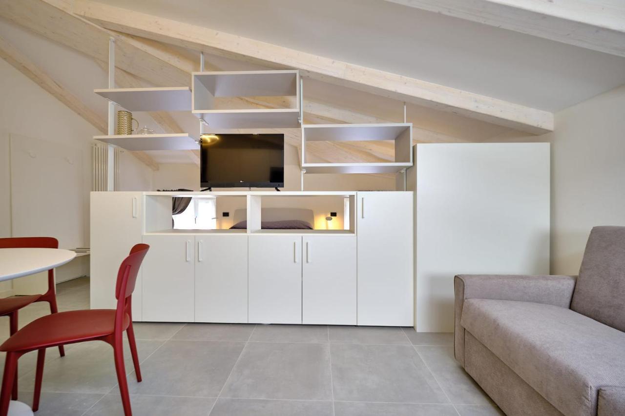 Apartmentsgarda - Residenza Mercanti מראה חיצוני תמונה