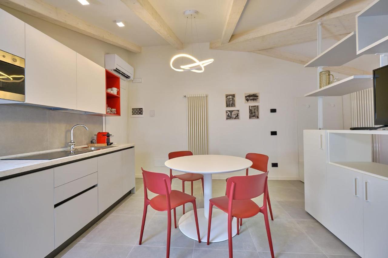 Apartmentsgarda - Residenza Mercanti מראה חיצוני תמונה