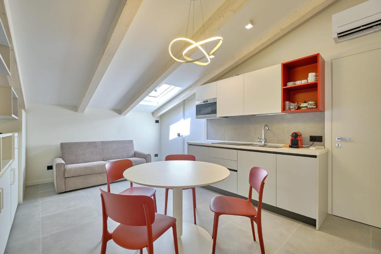 Apartmentsgarda - Residenza Mercanti מראה חיצוני תמונה